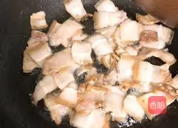 Illustration of spicy stir-fried twice-cooked pork 9