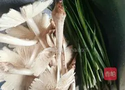 Illustration of how to make fresh cured chicken 1