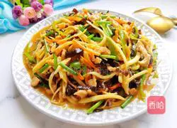 Illustration of how to make fish-flavored wild rice shredded pork 15