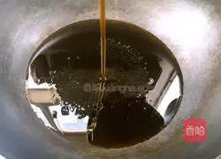 Illustration of how to make spicy crispy fish bones 3