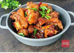 Spicy pork trotters recipe 9