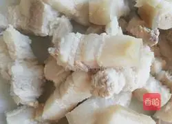 Illustration of how to make braised pork at home 3