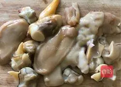 Illustration of how to make seafood meat and frozen tofu 1