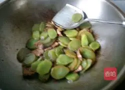 Illustration of how to make lettuce and meat slices 6