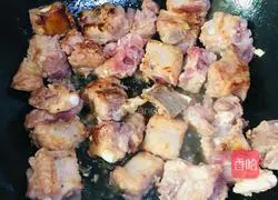 Illustration of how to cook chestnut ribs with orange juice 11