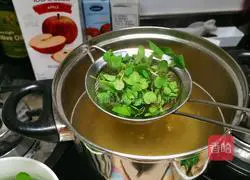 Ten minutes Illustration of how to make spicy side dishes in the fast food chapter 10