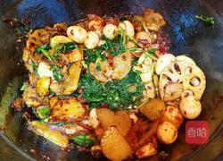 Illustration of how to make spicy hotpot 7