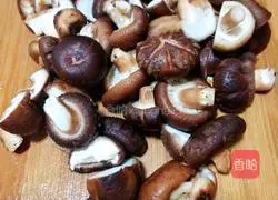 Shiitake mushrooms Chicken soup recipe 7