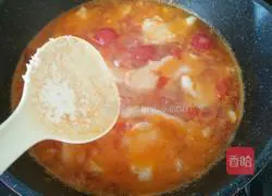 Illustration of how to make tomato fish soup 14