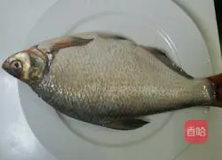 Illustration of how to cook braised fish 1