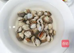 Illustration of how to make pickled blood clams 2