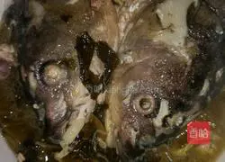 Illustration of how to make pickled fish head 8