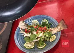 Thai-style lime steamed fish | fresh, sweet, sour and appetizing recipe illustration 17
