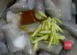 Illustration of how to make fried nine-bellied fish (also known as dragon head grilled and tofu fish) 2