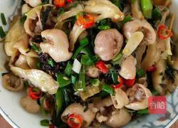 Illustration of how to make spicy and sour sausage 8