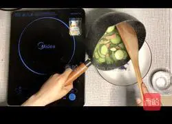 Qiye Food Notes/Illustration of how to make fried ham with cucumber 5