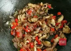 Illustration of how to make fried squid tentacles with onions and no fishy smell at all, super delicious and nutritious 4