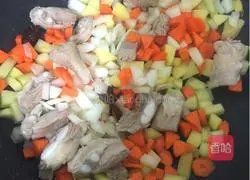 Illustration of how to make braised pork ribs with rice 5