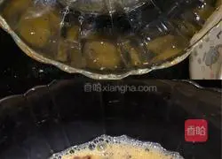 Illustration of how to make Chinese toon scrambled eggs 2