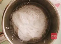 Illustration of how to make garlic vermicelli shrimp 1