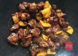 How to make sweet and sour pork ribs Illustration 6