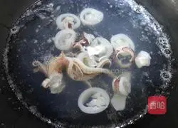 Illustration of how to steam small seafood 10