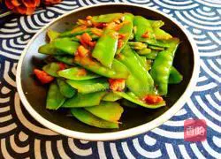 Illustration of how to make fried snow peas 8