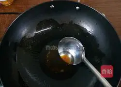 Illustration of how to make beer duck 3