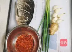 Illustration of how to make cold crucian carp 1