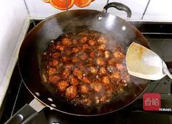 Illustration of how to make Jiaoliu meatballs 16