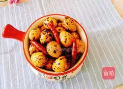 Illustration of how to make braised five-spice quail eggs 13