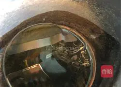 Illustration of how ants climb a tree 5