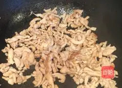 Illustration of how to make sauce-flavored colorful shredded chicken 5