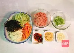 Illustration of how to make Sichuan-style fish-flavored shredded pork 1