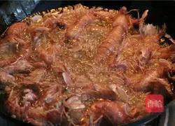 Pepper and Salt Skin Illustration of how to make shrimps 4