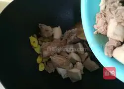 Pictures on how to make pepper beef and radish soup 5