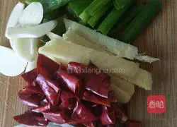 Illustration of how to make crispy crucian carp 4