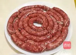 Illustration of Homemade Crispy Black Pepper Sausage 12