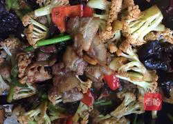 Illustration of how to make organic cauliflower in a dry pot 14