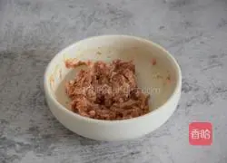 Illustration of how to make garlic minced pork and broccoli 2