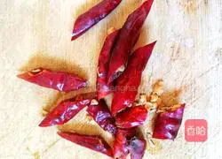 Illustration of how to make fried shrimps with double peppers 2