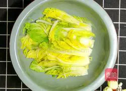 Illustration of how to make baby vegetables in soup 3