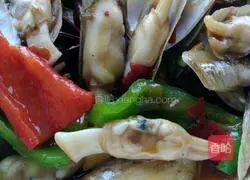Illustration of how to make spicy curry razor clams 9