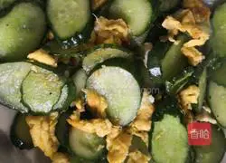 Illustration of how to make cucumber scrambled eggs 6