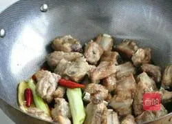 Illustration of how to make sauced pork ribs 6