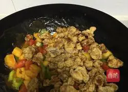 Illustration of how to make pineapple and sweet pork 7