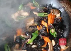 Illustration of how to make Mushu Pork 6