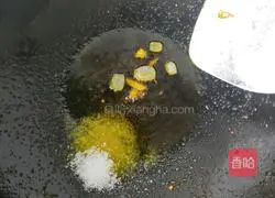 Illustration of Braised Pork Trotters 2