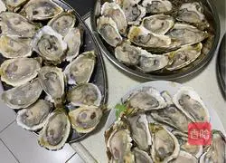  Illustration of how to make steamed oysters with garlic 4