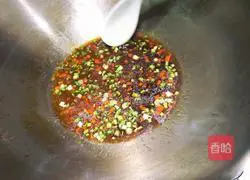 Illustration of how to make crystal winter melon rolls 17